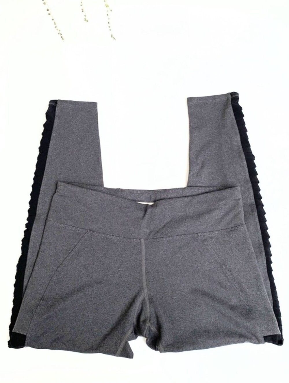 Betsey Johnson Performance Capri Leggings with Black Mesh Ruching MED